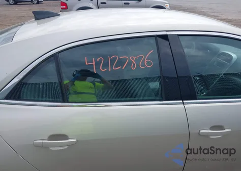 2015 Chevrolet Malibu 1Fl из США, поврежденный, VIN 1G11A5SL9FF113885